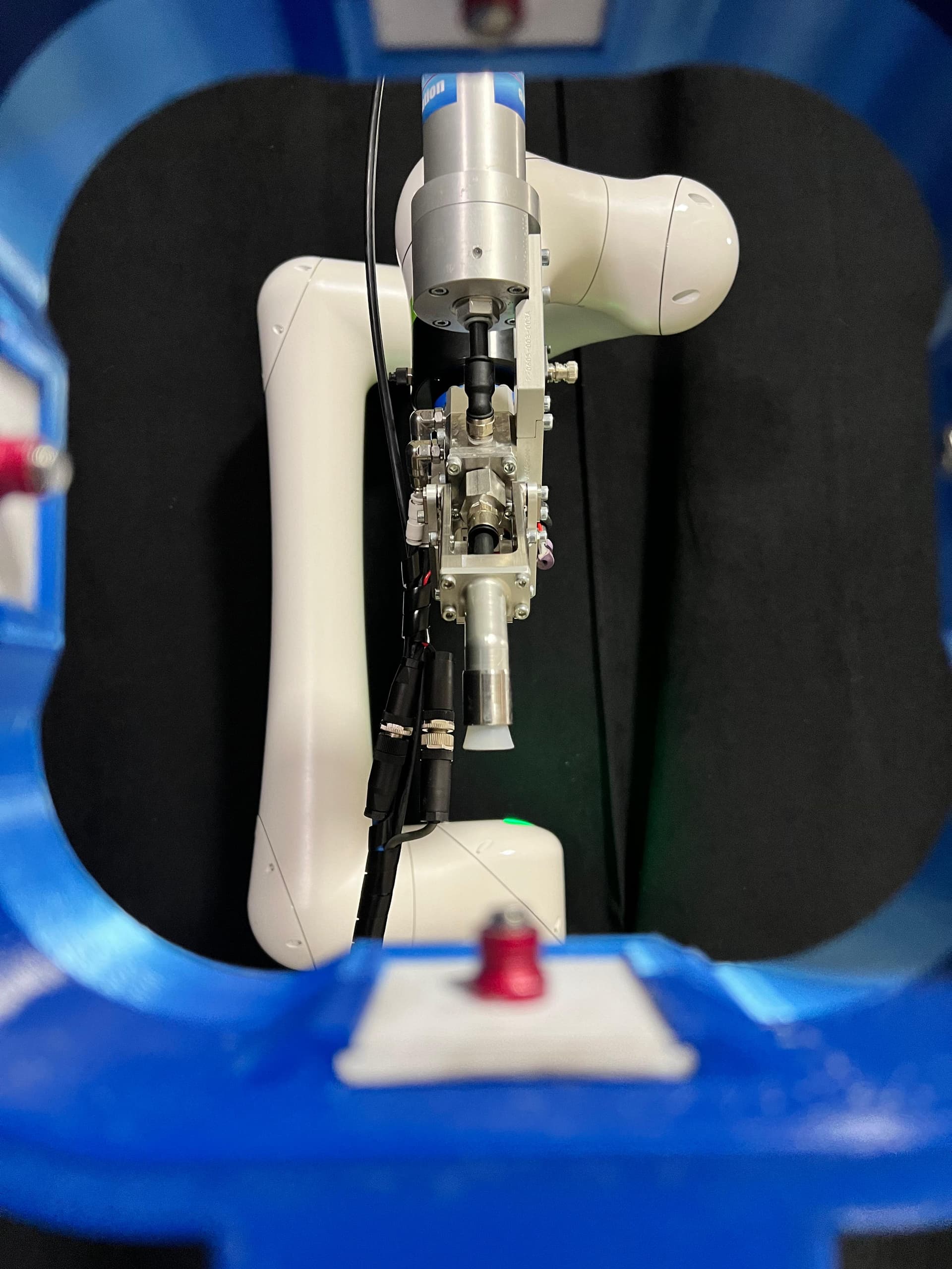 Robotic End of Arm Aerospace Sealing Tool
